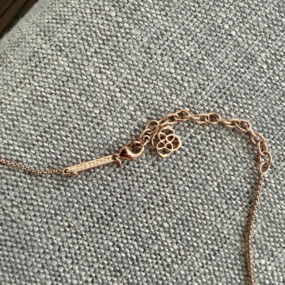 Kendra Scott Leanor Bar Sparkly Drusy Necklace In Rose Gold - Picture 3 of 5
